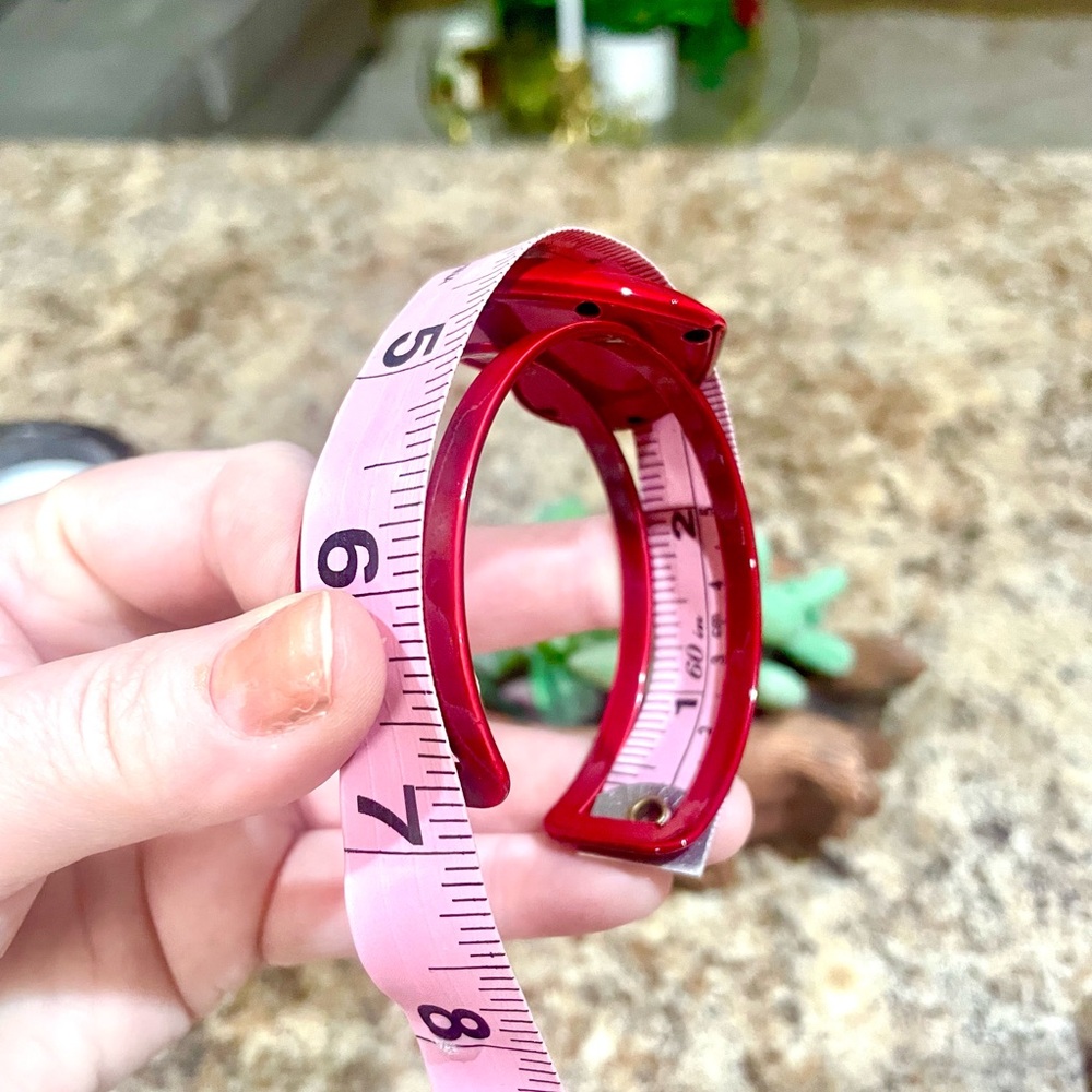 Red Heart Bangle - Picture 8 of 8